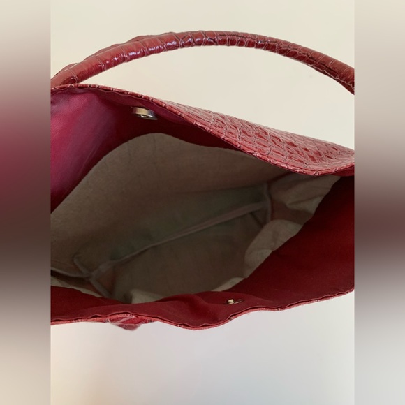 Red Faux Croc Bag - Picture 2 of 3